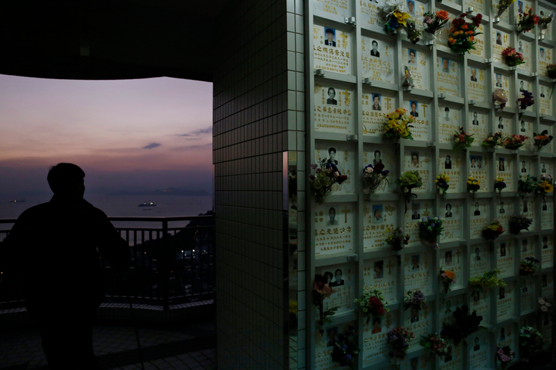Illustration for article titled A Cemetery In a Warehouse Solves a Serious Problem In Cities: Where to Put the DeadÂ